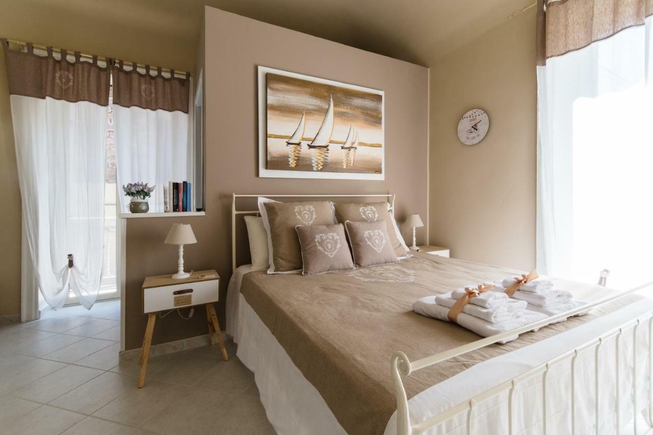 Casa Dolce Casa - Guest House Санто-Стефано-ди-Камастра Экстерьер фото